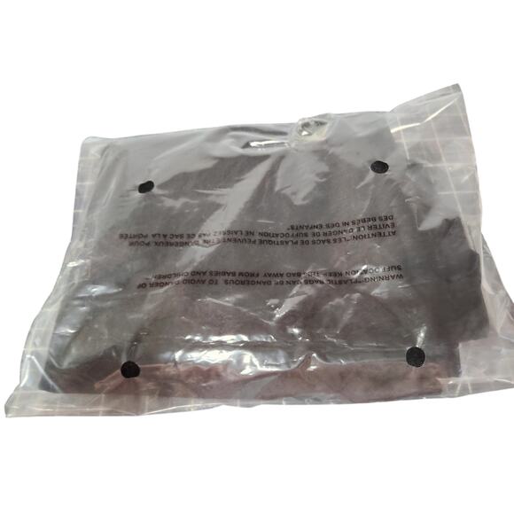 60 Inch Round Tablecloth – Black Polyester, Fits Max 50 Inch Diameter Table Top - Picture 6 of 7